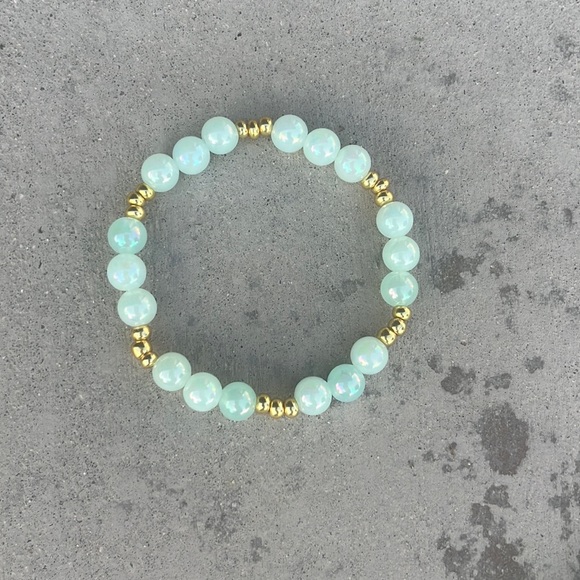 Blue pearl and gold bracelet - Picture 1 of 1